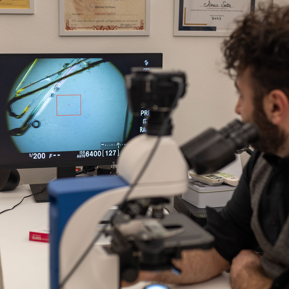 Microscopio - Seven Tricho Lab